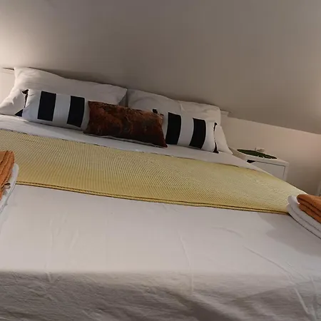 Funky Place, Near Center And Apartment Split