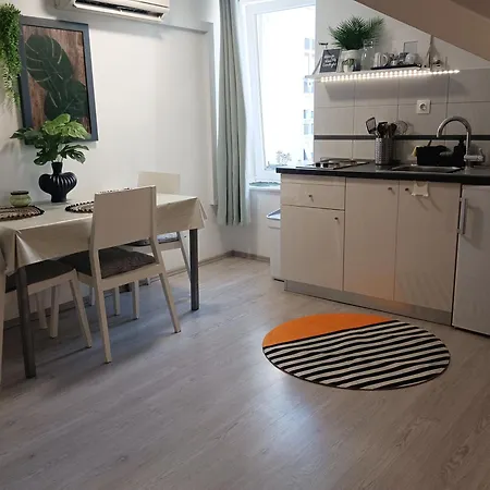 Funky Place, Near Center And Apartment Split