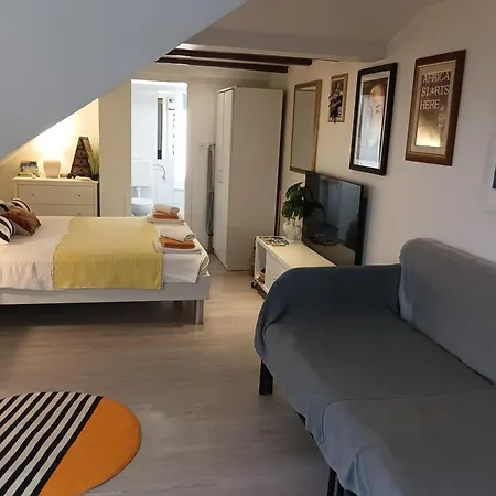 Funky Place, Near Center And Apartment